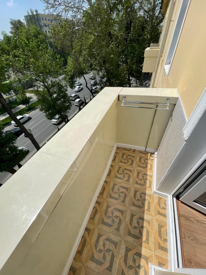 Amir Temur Apartment In Center After Renovation Tashkent Exterior photo