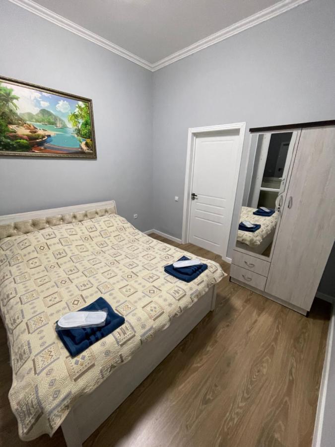 Amir Temur Apartment In Center After Renovation Tashkent Exterior photo